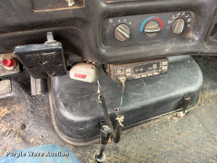 image for item EC4619 2005 GMC C4500 dump flatbed truck
