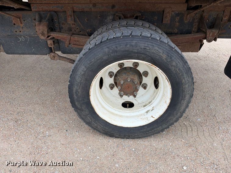 image for item EC4619 2005 GMC C4500 dump flatbed truck