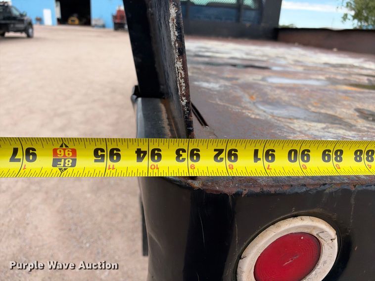 image for item EC4620 2000 Ford F650 dump flatbed truck