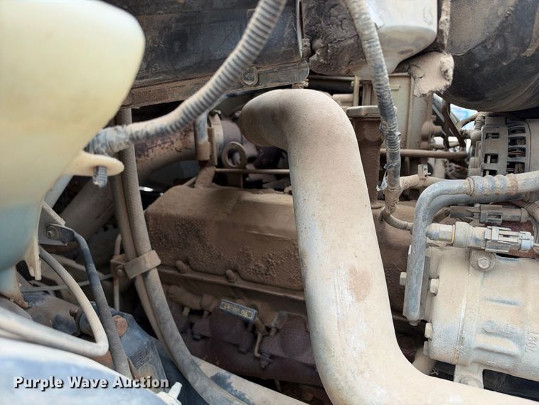 image for item EC4620 2000 Ford F650 dump flatbed truck