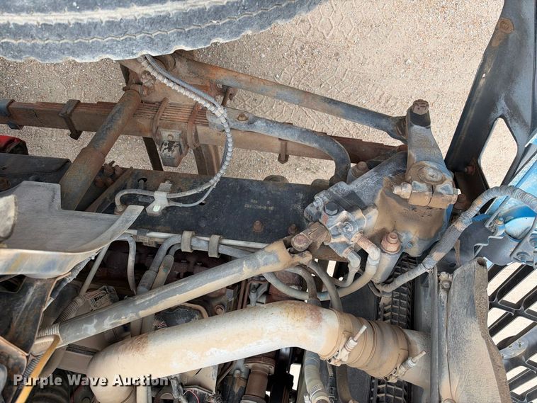 image for item EC4620 2000 Ford F650 dump flatbed truck