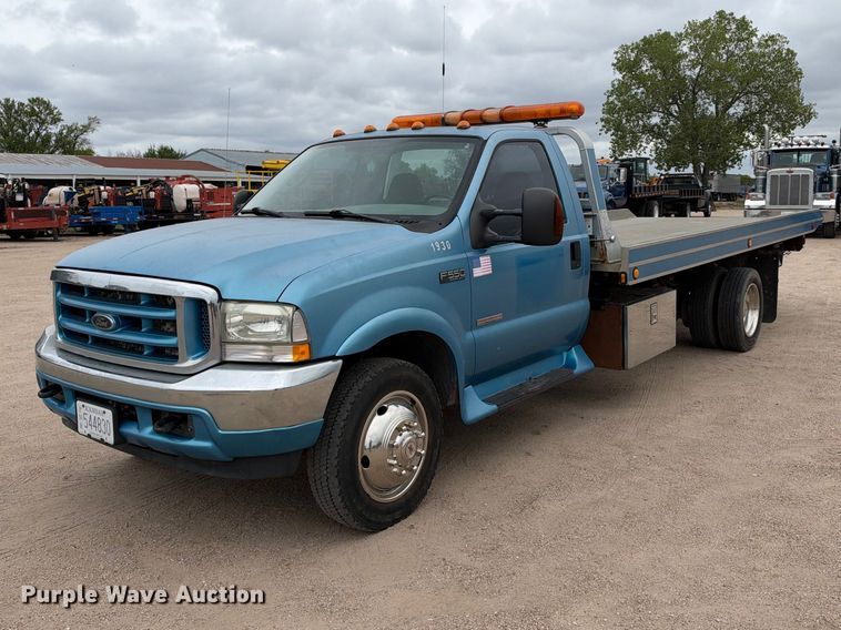Photo of 2003 Ford F550