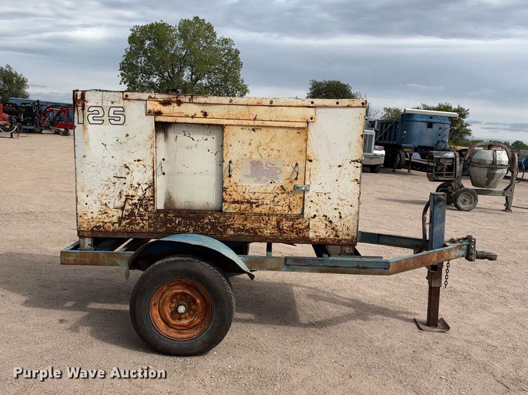 image for item EC4623 1989 LeRoi Air Compressor 