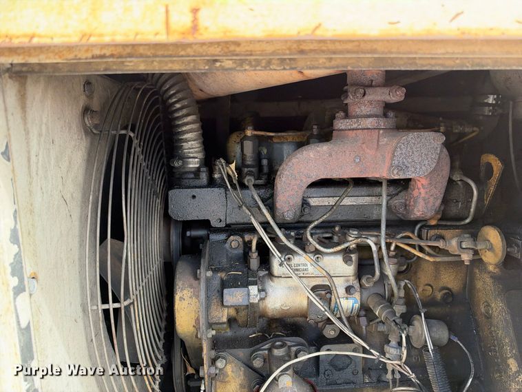 image for item EC4623 1989 LeRoi Air Compressor 