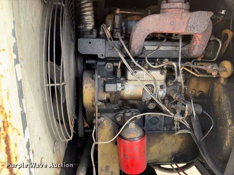 image for item EC4623 1989 LeRoi Air Compressor 