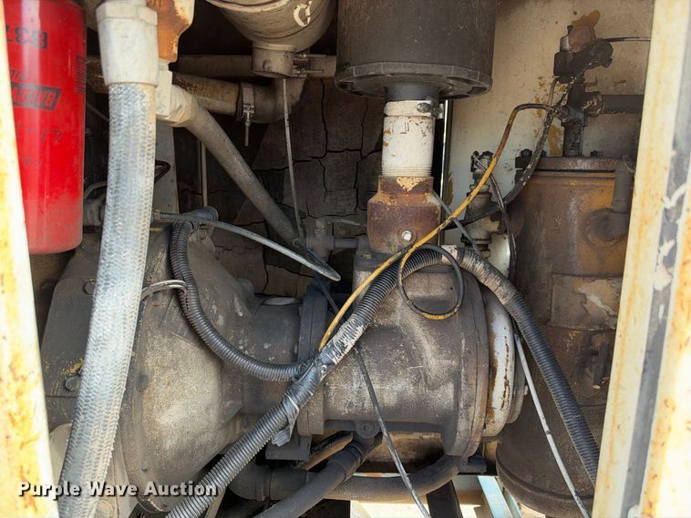 image for item EC4623 1989 LeRoi Air Compressor 