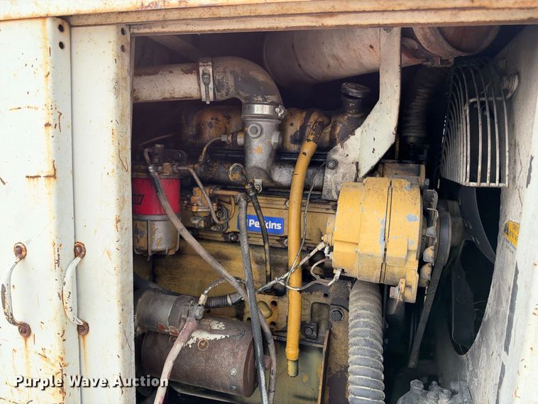 image for item EC4623 1989 LeRoi Air Compressor 