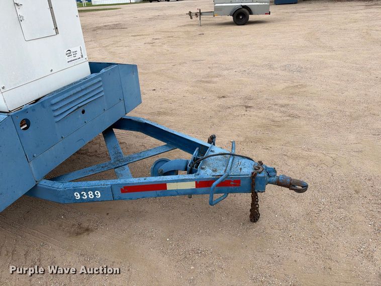 image for item EC4624 1998 LeRoi 125CFM air compressor