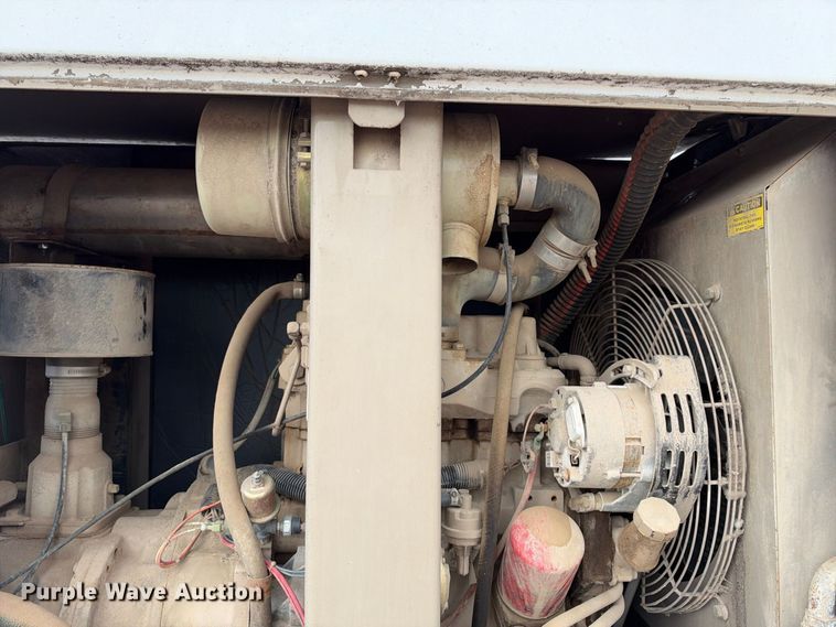 image for item EC4624 1998 LeRoi 125CFM air compressor