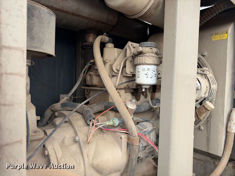 image for item EC4624 1998 LeRoi 125CFM air compressor