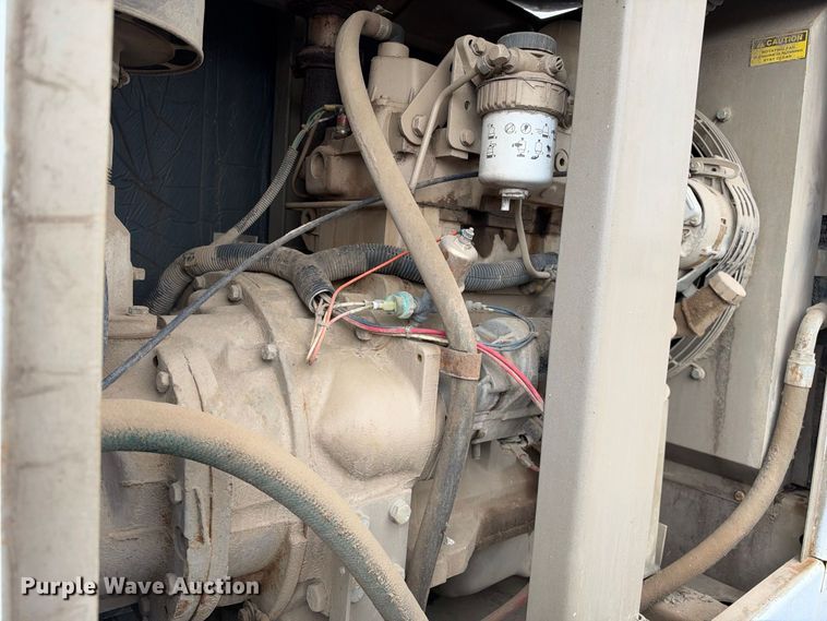 image for item EC4624 1998 LeRoi 125CFM air compressor