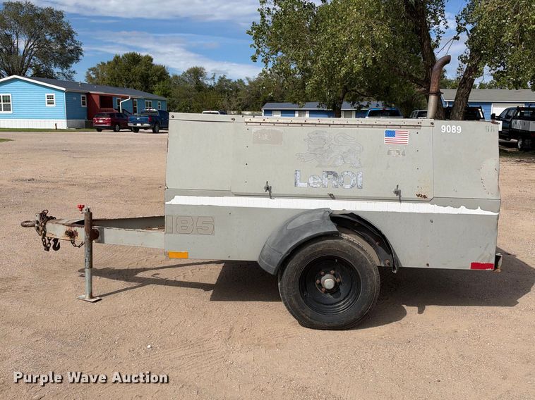 image for item EC4627 1998 LeRoi 185CM air compressor