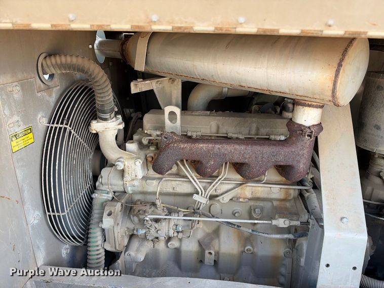 image for item EC4627 1998 LeRoi 185CM air compressor