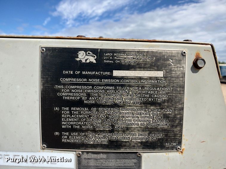 image for item EC4627 1998 LeRoi 185CM air compressor