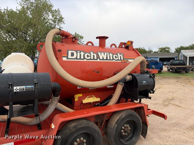 image for item EC4632 2014 Ditch Witch FX30 vacuum excavator
