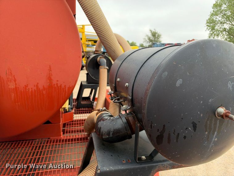 image for item EC4632 2014 Ditch Witch FX30 vacuum excavator
