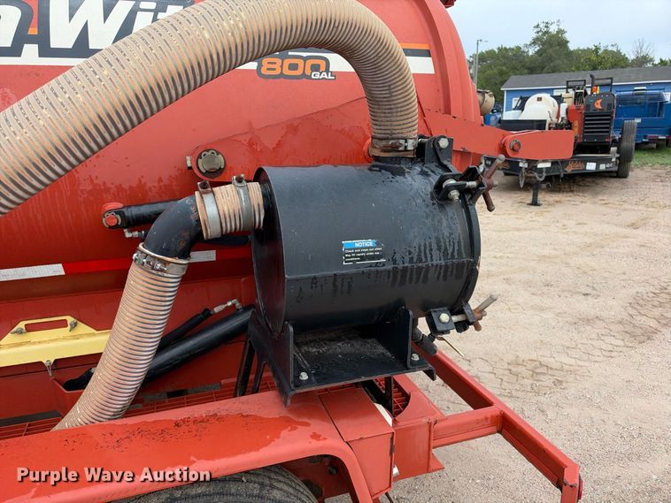 image for item EC4632 2014 Ditch Witch FX30 vacuum excavator