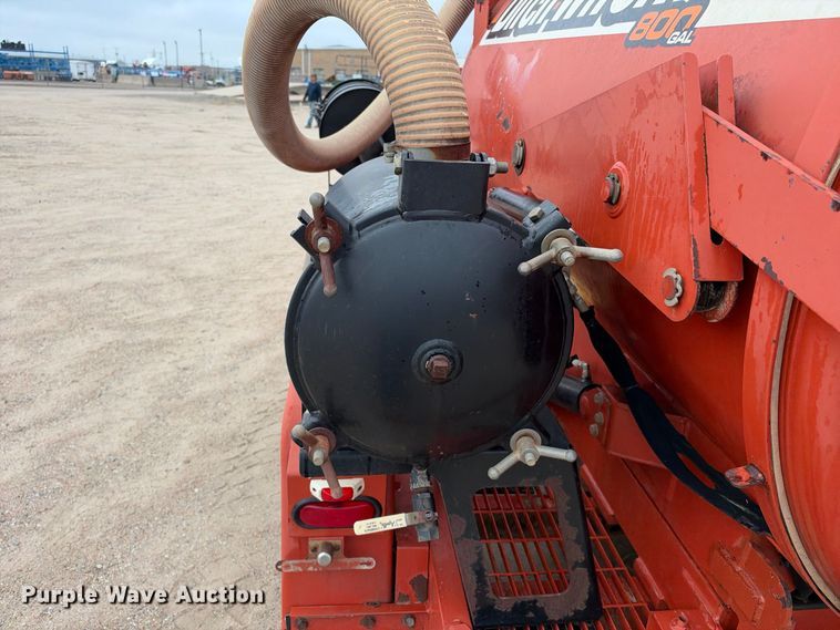image for item EC4632 2014 Ditch Witch FX30 vacuum excavator