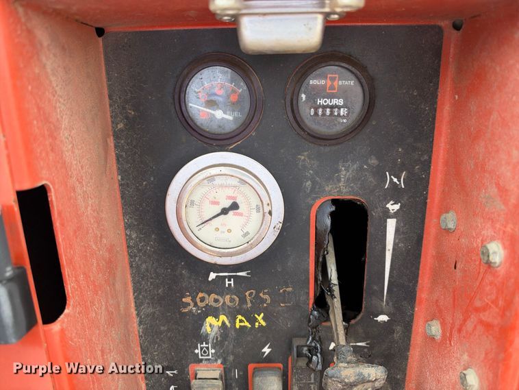 image for item EC4632 2014 Ditch Witch FX30 vacuum excavator