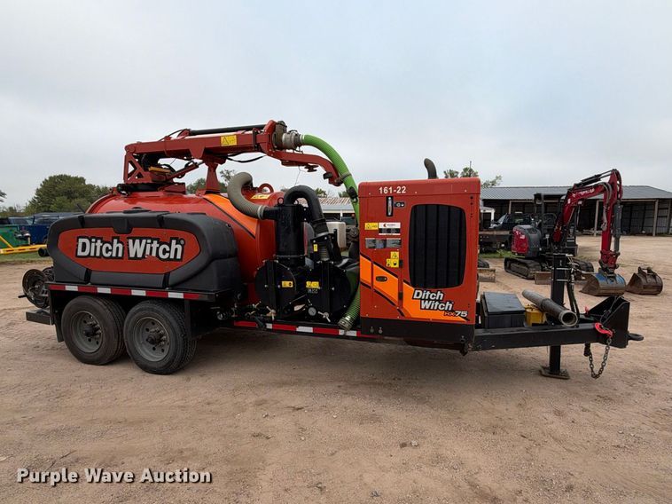 image for item EC4634 2022 Ditch Witch HX75 vacuum excavator