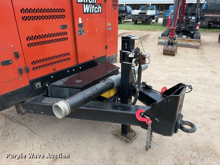 image for item EC4634 2022 Ditch Witch HX75 vacuum excavator