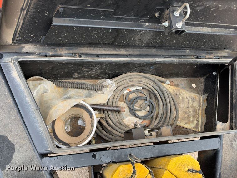 image for item EC4634 2022 Ditch Witch HX75 vacuum excavator