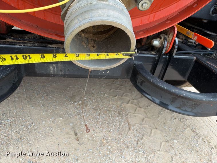 image for item EC4634 2022 Ditch Witch HX75 vacuum excavator