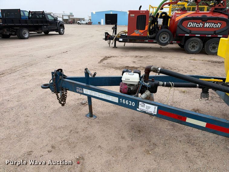 image for item EC4635 Duo Up water tank trailer