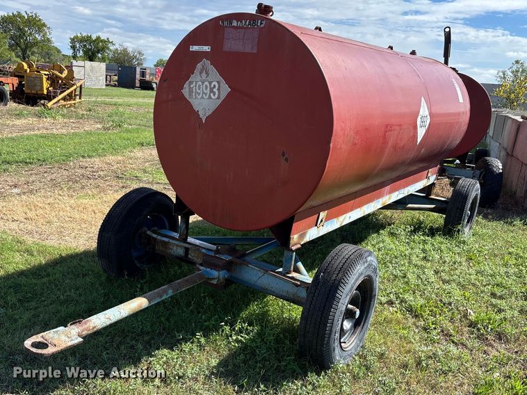 Fuel trailer