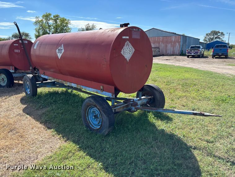 image for item EG2760 Fuel trailer