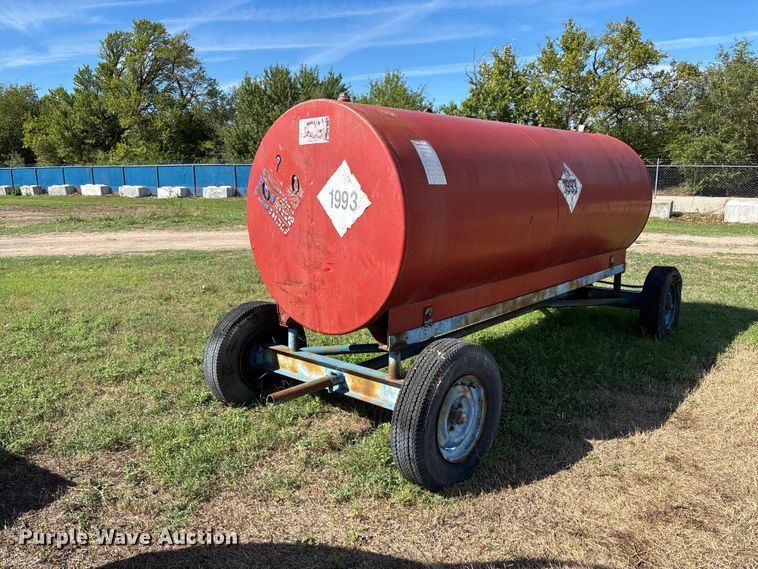 image for item EG2760 Fuel trailer