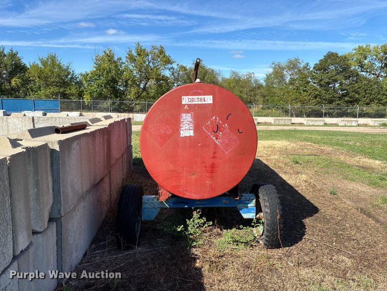 image for item EG2761 Fuel trailer