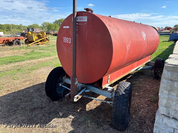 image for item EG2761 Fuel trailer