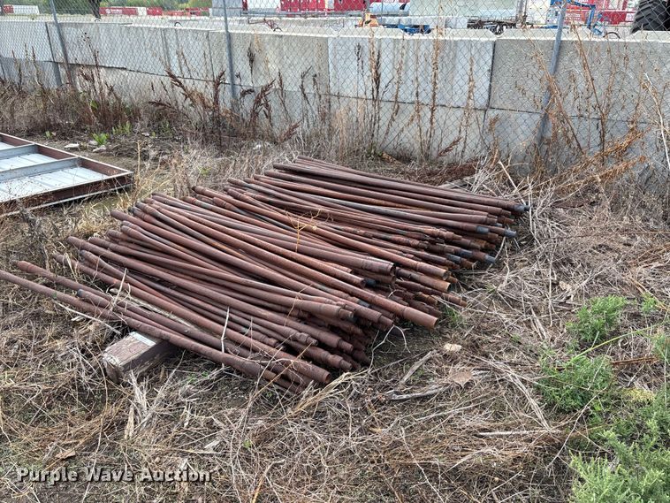 image for item EG2765 Approximately 170 drill stems