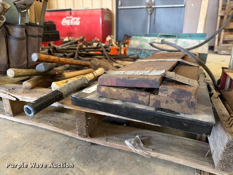 image for item EP7713 (2) pallets of tools