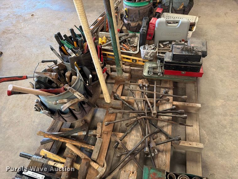 image for item EP7713 (2) pallets of tools