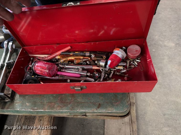 image for item EP7713 (2) pallets of tools