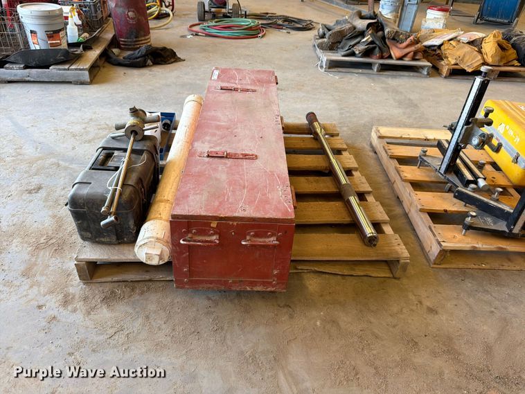 image for item EP7714 T.D. Williams Tapping and completion tools