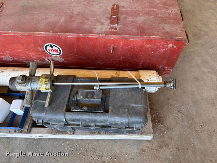 image for item EP7714 T.D. Williams Tapping and completion tools