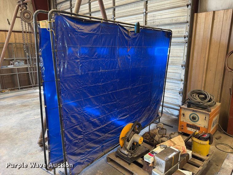 image for item EP7716 Airco 250 Ampere Bumble Bee welder