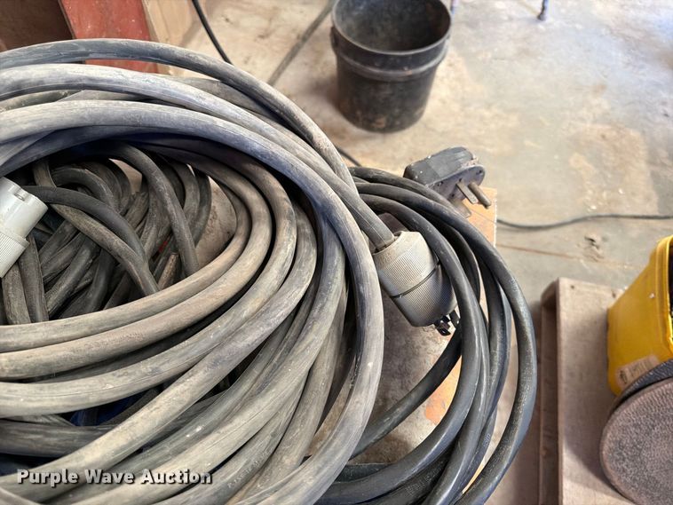 image for item EP7716 Airco 250 Ampere Bumble Bee welder