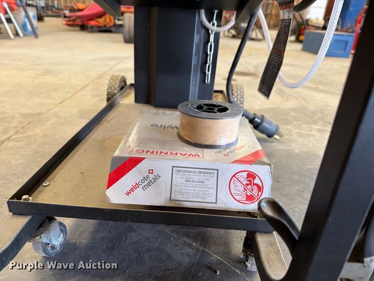 image for item EP7717 Miller Millermatic 211 welder
