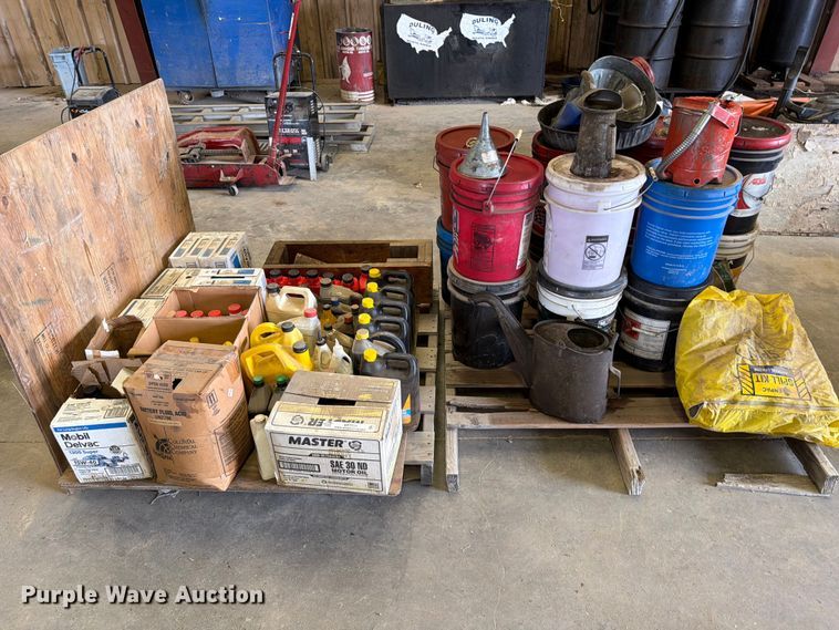image for item EP7720 (2) pallets of oil, lube, and additives