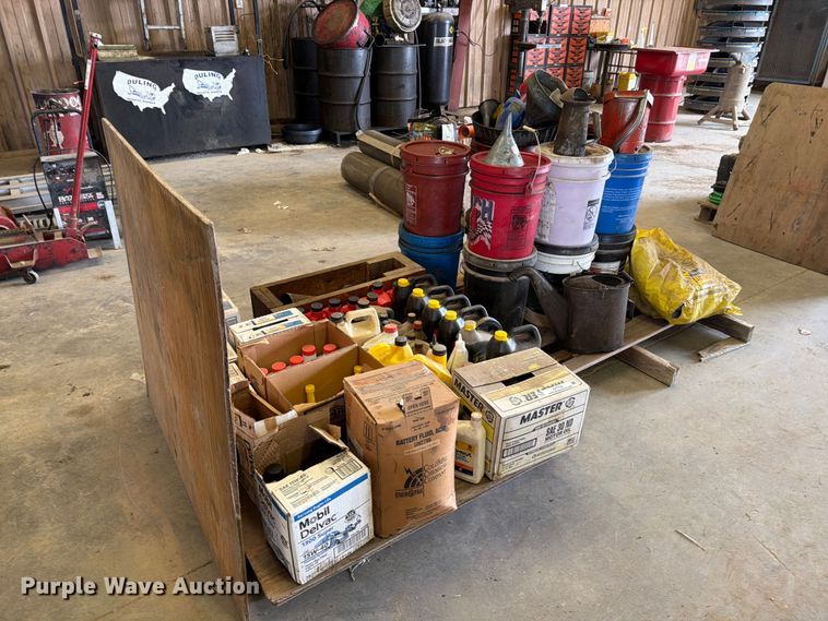 image for item EP7720 (2) pallets of oil, lube, and additives