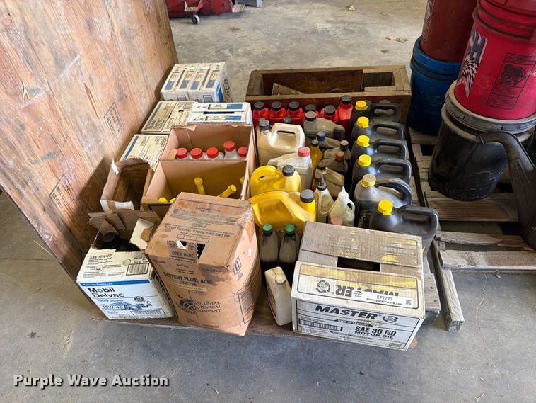 image for item EP7720 (2) pallets of oil, lube, and additives