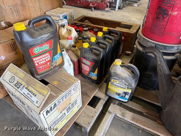 image for item EP7720 (2) pallets of oil, lube, and additives
