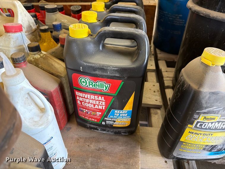 image for item EP7720 (2) pallets of oil, lube, and additives