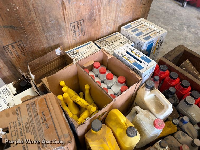 image for item EP7720 (2) pallets of oil, lube, and additives
