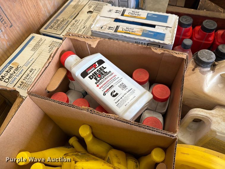 image for item EP7720 (2) pallets of oil, lube, and additives