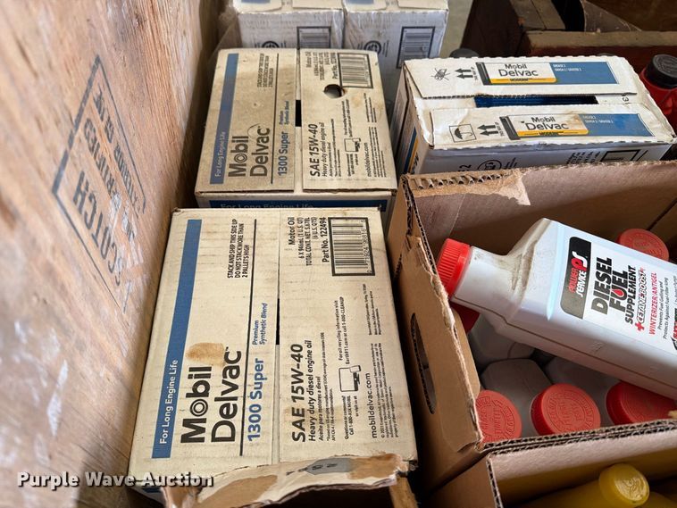 image for item EP7720 (2) pallets of oil, lube, and additives